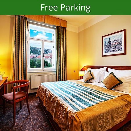 Hotel U Divadla - Czech Leading Hotels Прага Екстериор снимка