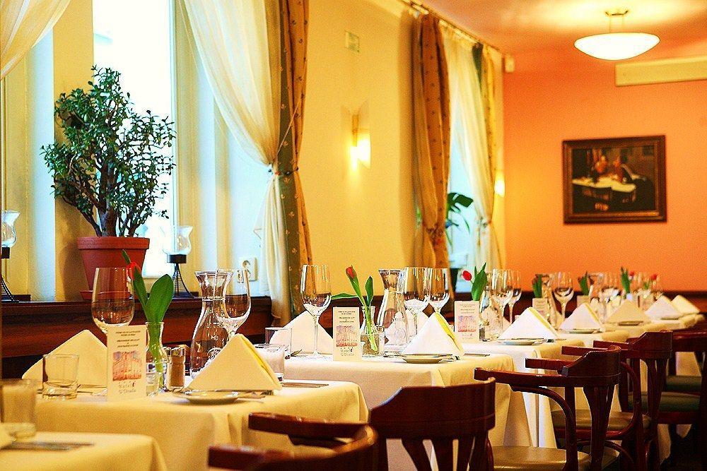 Hotel U Divadla - Czech Leading Hotels Прага Екстериор снимка