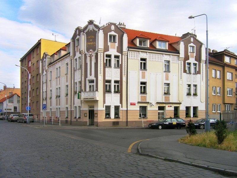 Hotel U Divadla - Czech Leading Hotels Прага Екстериор снимка
